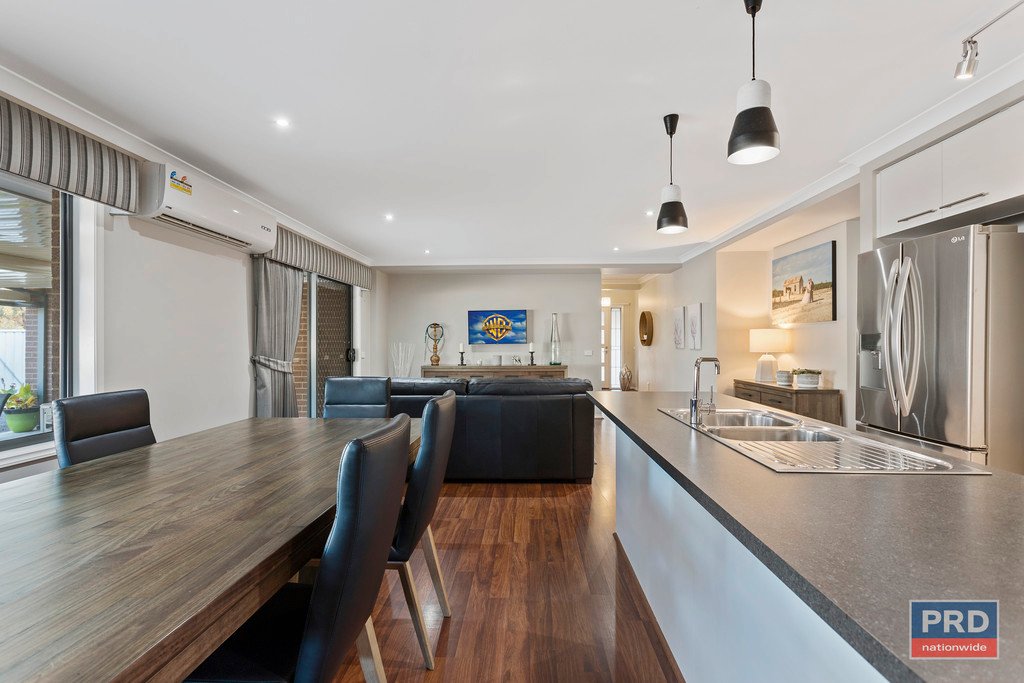 29 Torrens Street MARONG 9