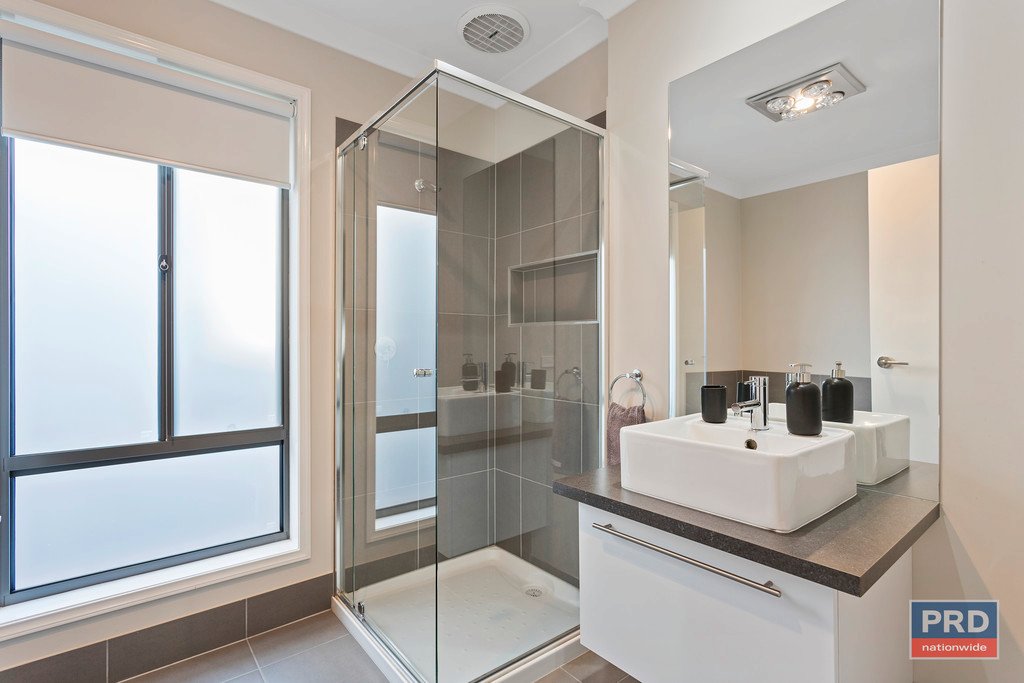 29 Torrens Street MARONG 18