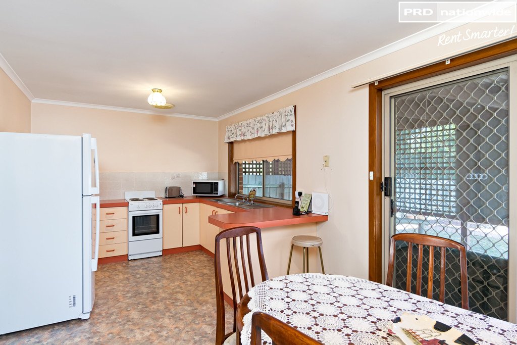 2/9 Travers Street WAGGA WAGGA 3