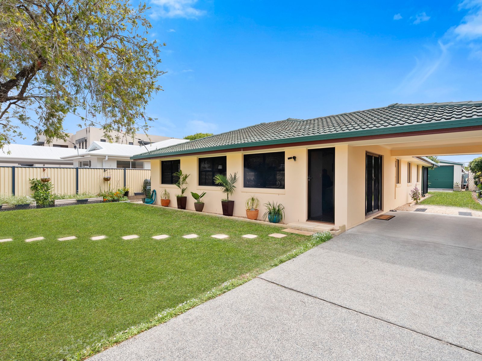 29 Twelfth Avenue PALM BEACH 4