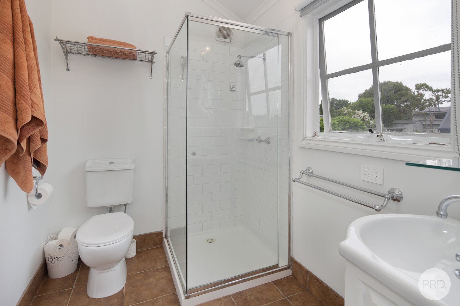 29 Urquhart Street GORDON 9
