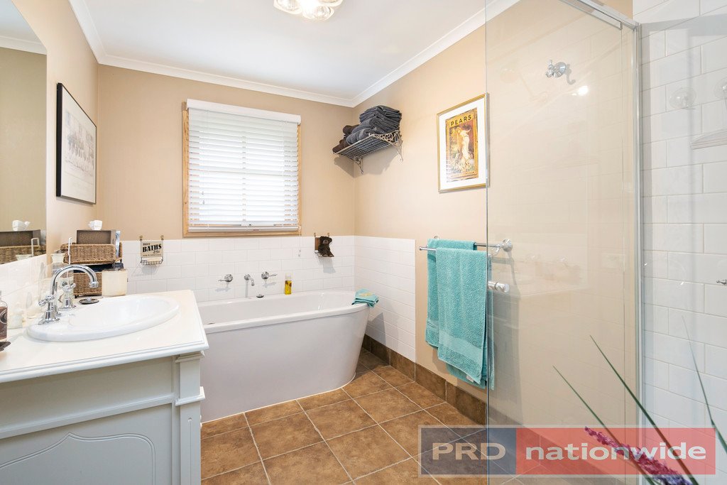 29 Urquhart Street GORDON 11