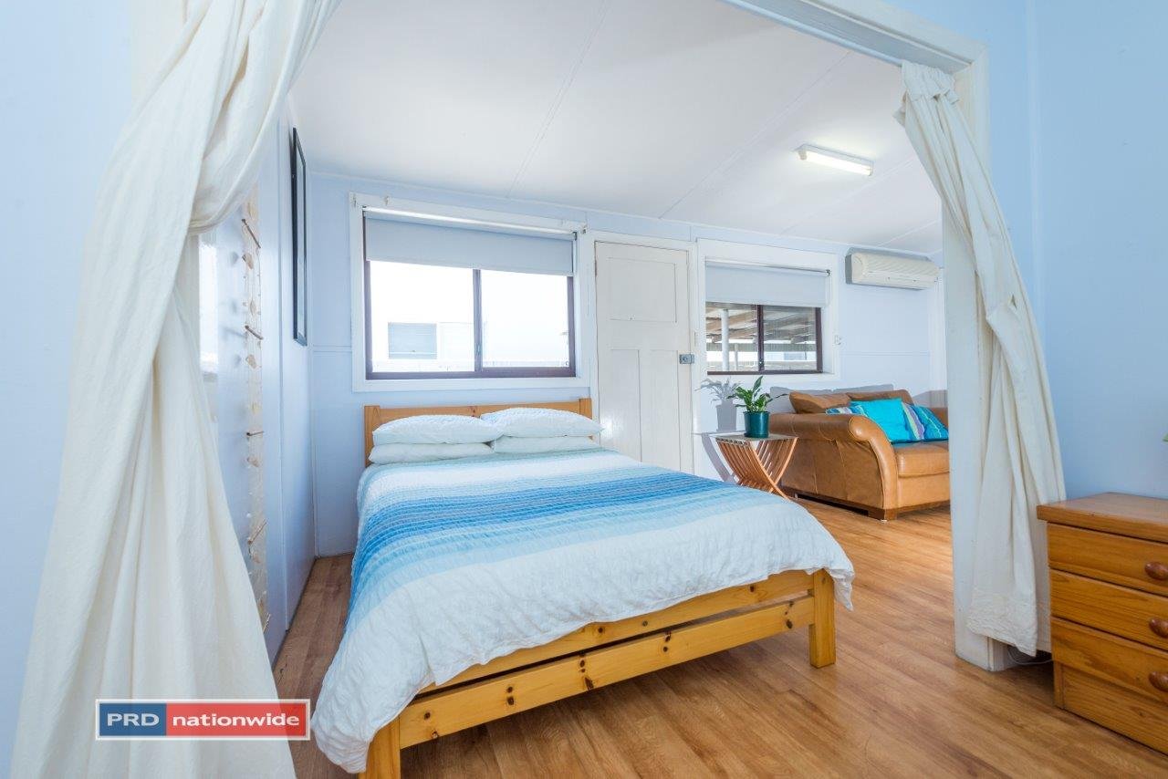 29 Victoria Parade NELSON BAY 11