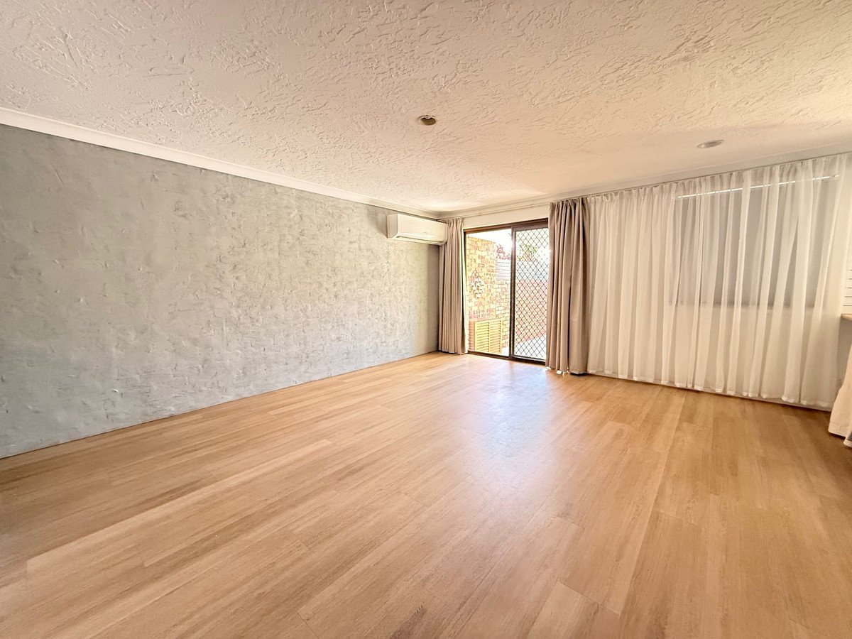 2/9 Wagtail Court Burleigh Waters 4