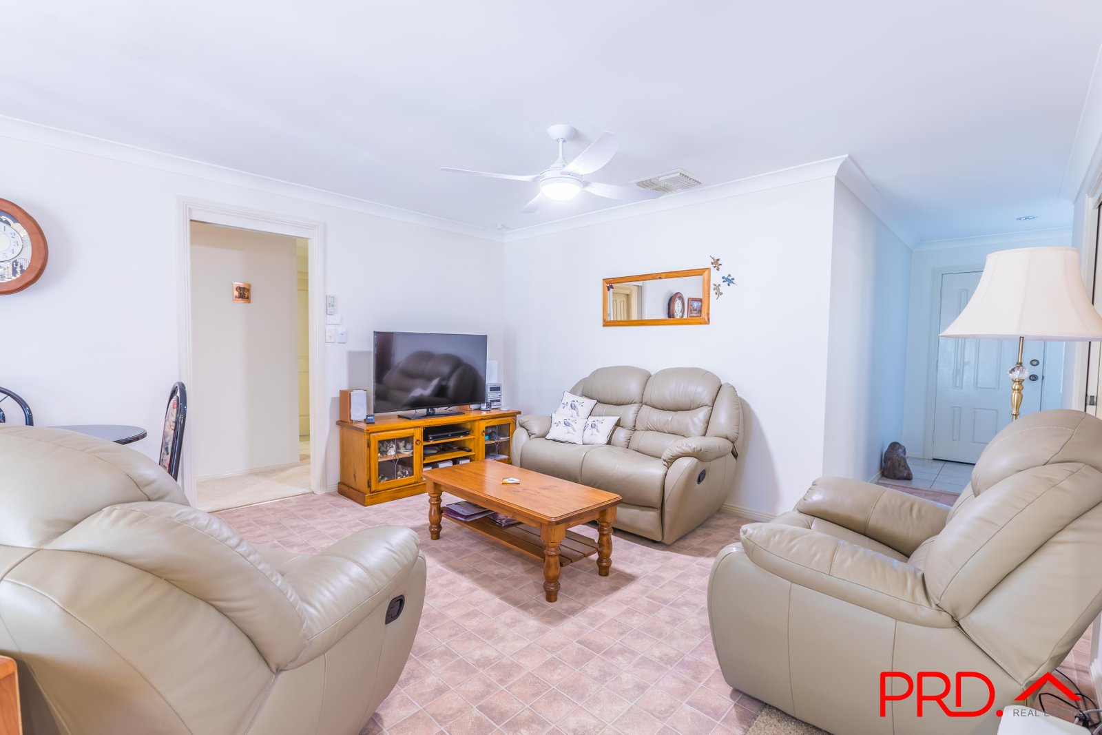 29 Wahroonga Drive TAMWORTH 8