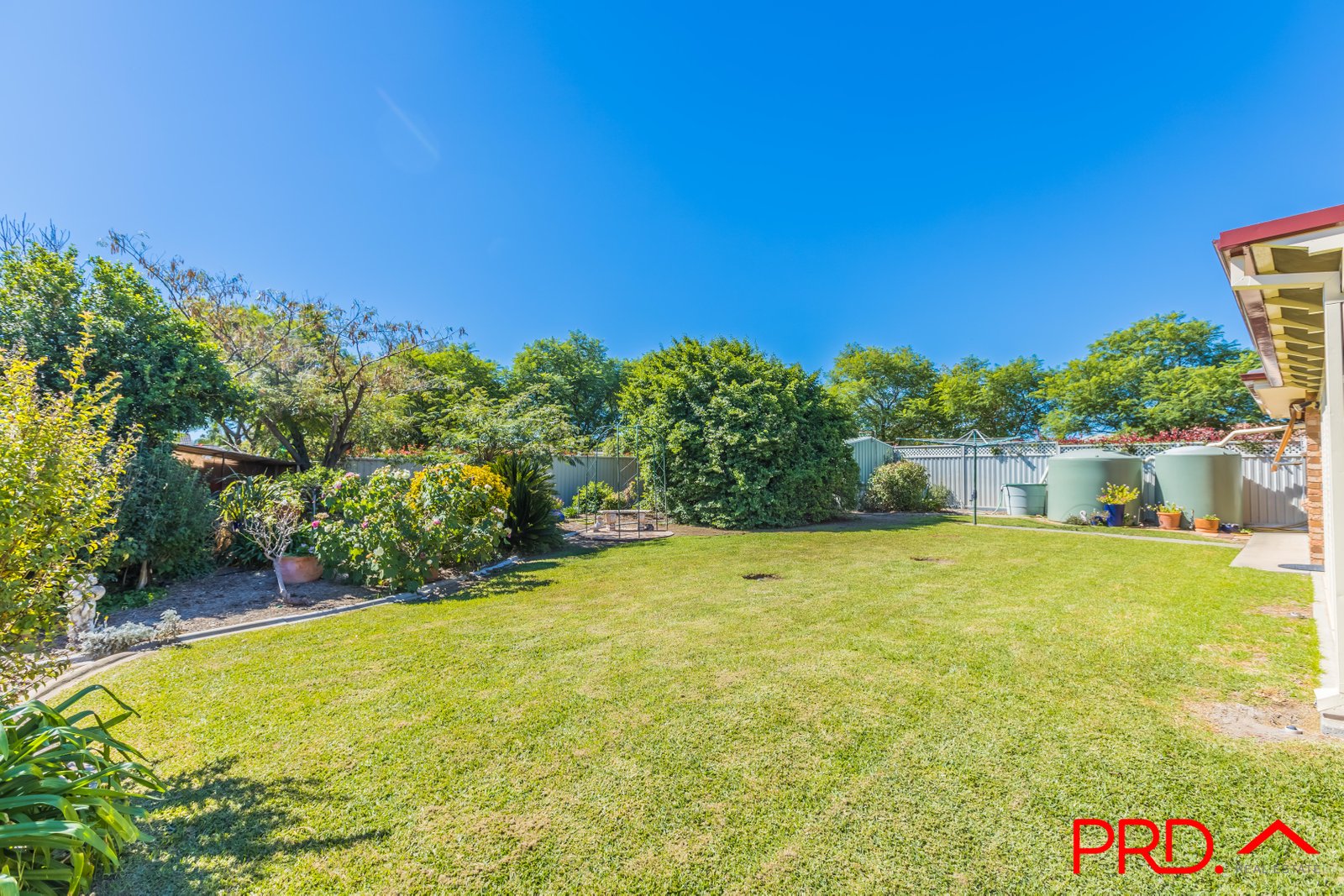 29 Wahroonga Drive TAMWORTH 24
