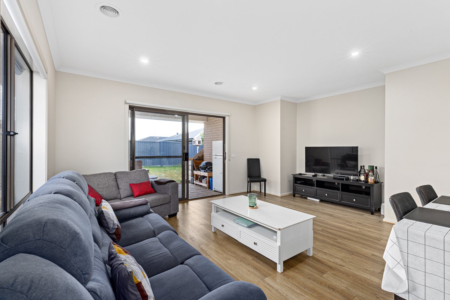 Gallery: 29 Walters Way