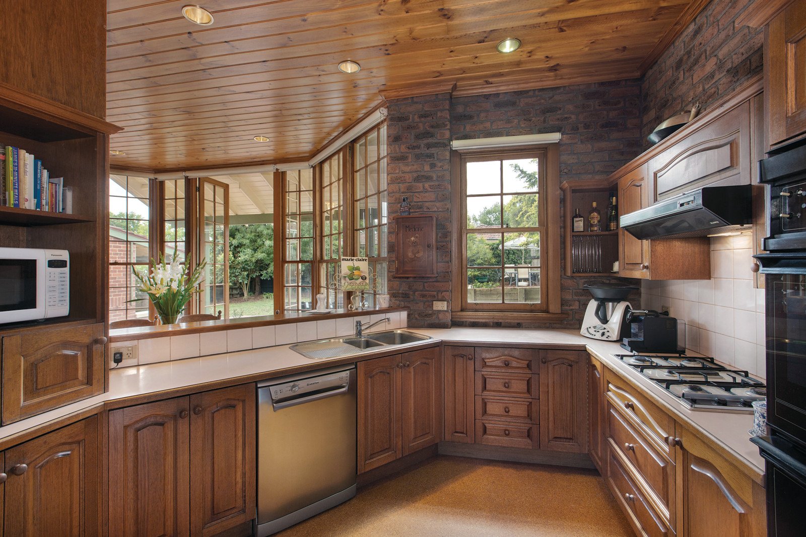 29 Wandsworth Road, Surrey Hills, VIC