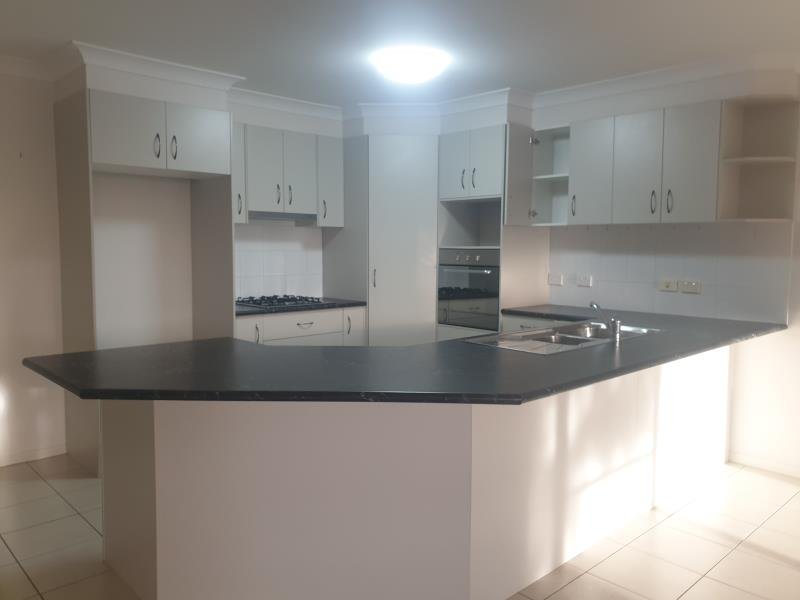 29 Warrah Drive TAMWORTH 2