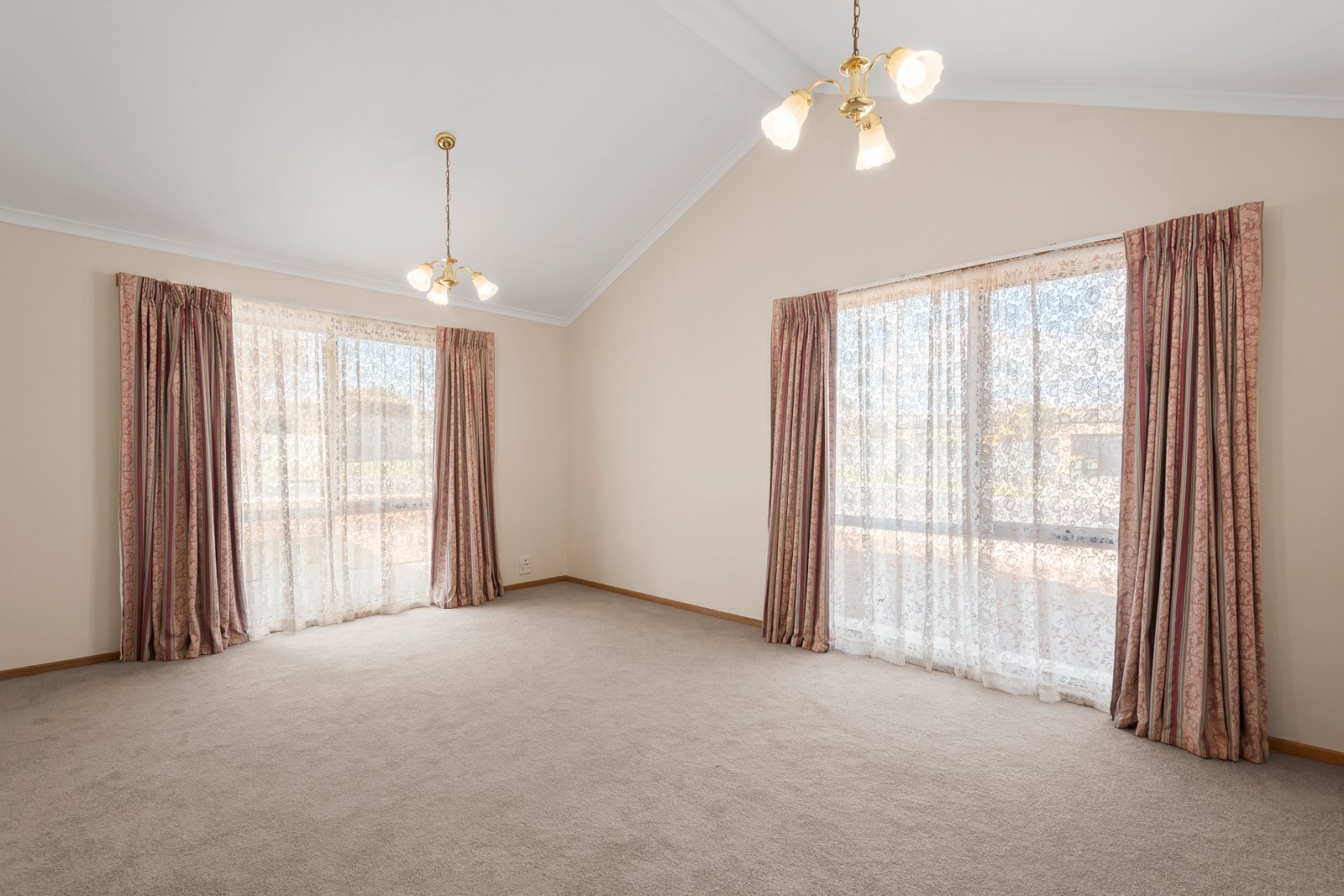 Real Estate and Property in 29 Warrawee Road, Leopold, VIC