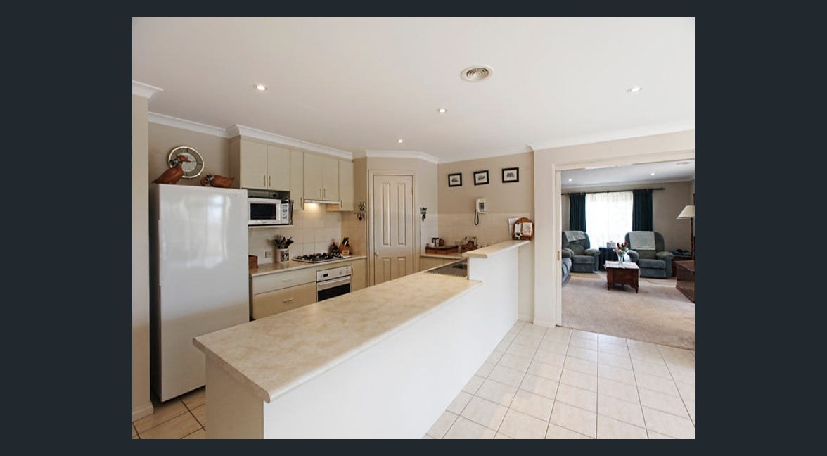 Real Estate and Property in 29 Warren Street Street, Kyneton, VIC