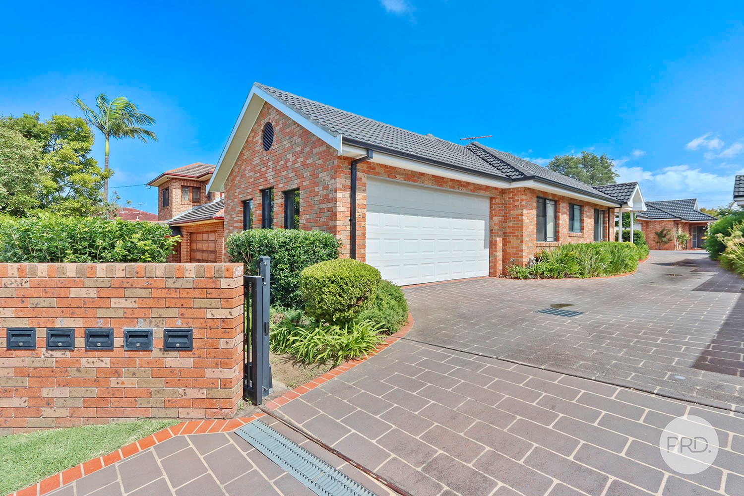 2/9 Wattle Street PEAKHURST 1