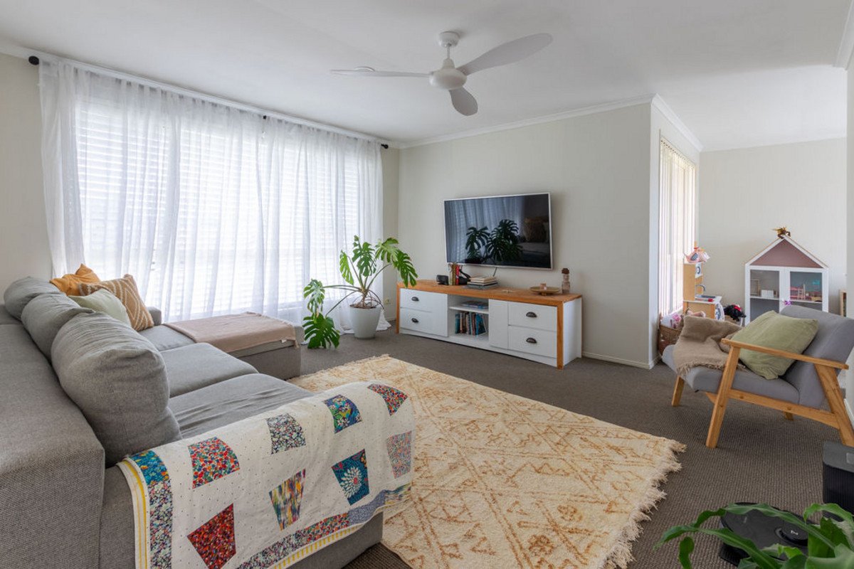 29 Whipbird Court Burleigh Waters 7