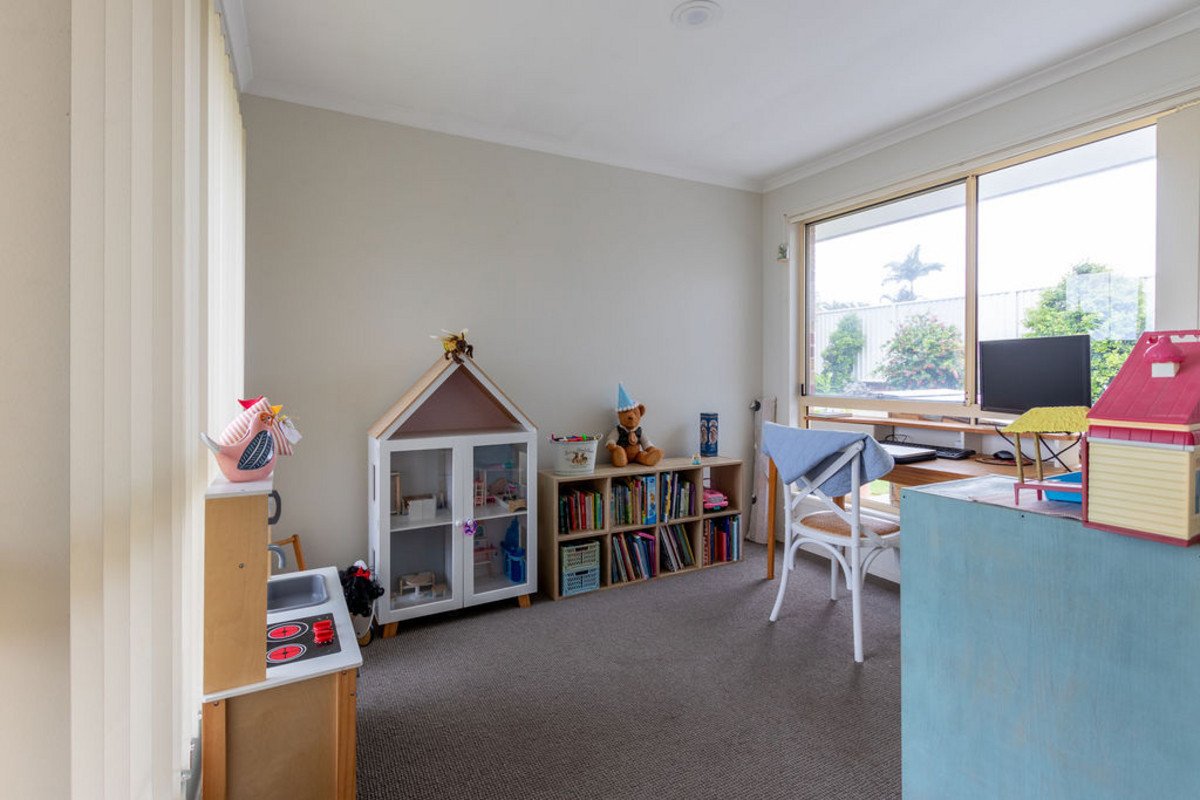 29 Whipbird Court Burleigh Waters 12