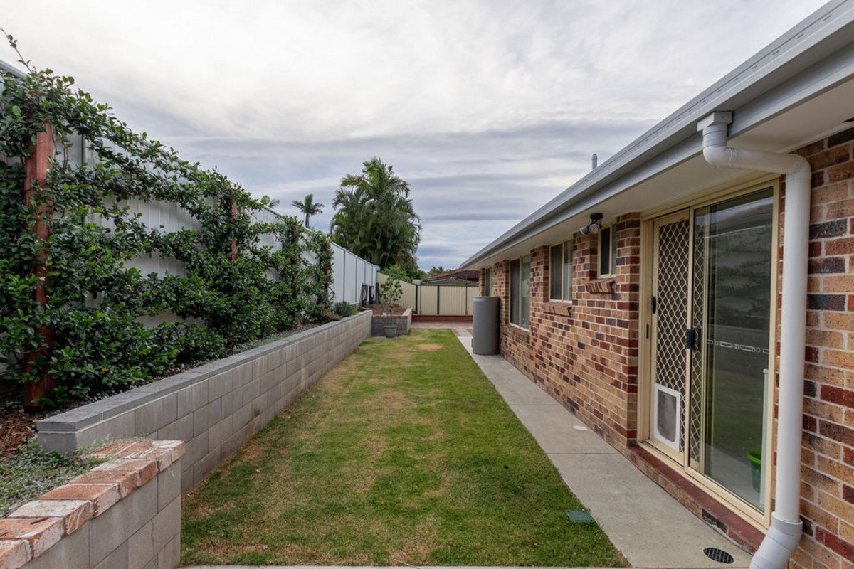 29 Whipbird Court Burleigh Waters 19