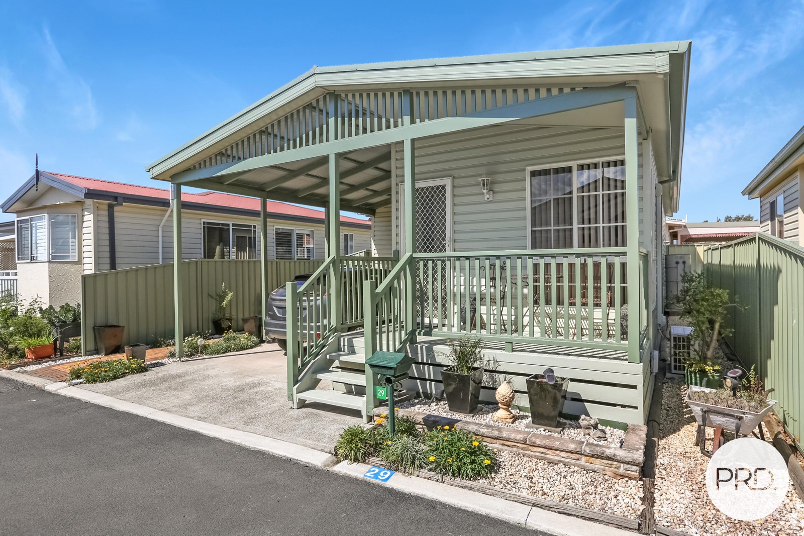 29 Willow Tree Ave  KANAHOOKA 1