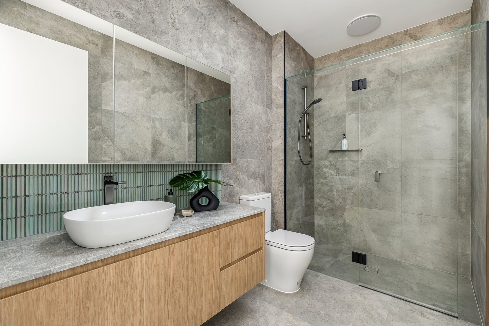 2/9 Wilmot Street, Malvern East, 3145