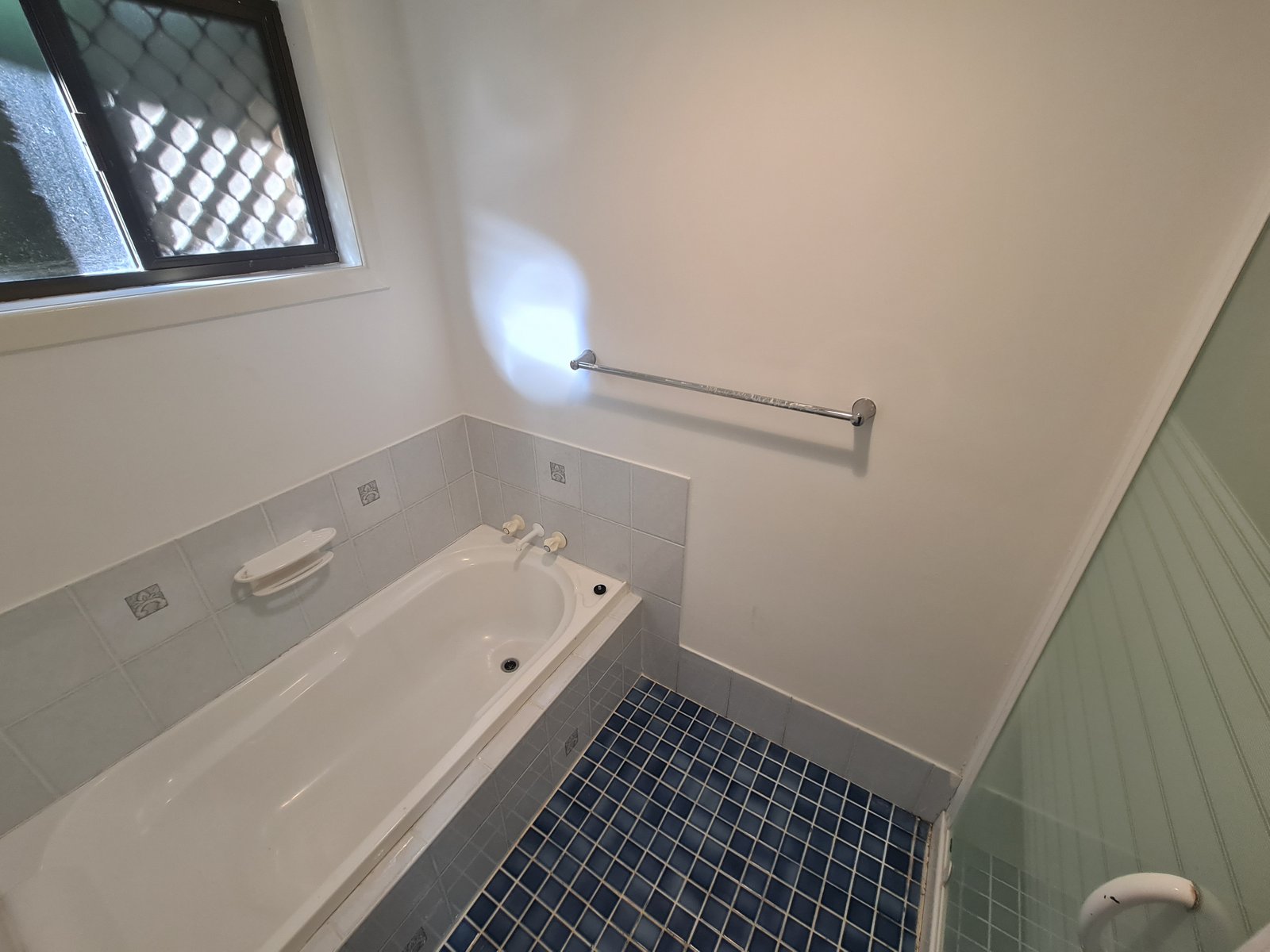 29 WINNECKE Road TANNUM SANDS 13
