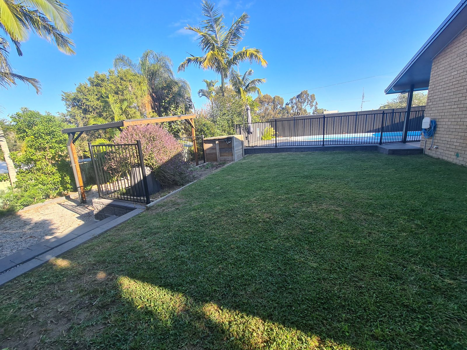 29 WINNECKE Road TANNUM SANDS 25