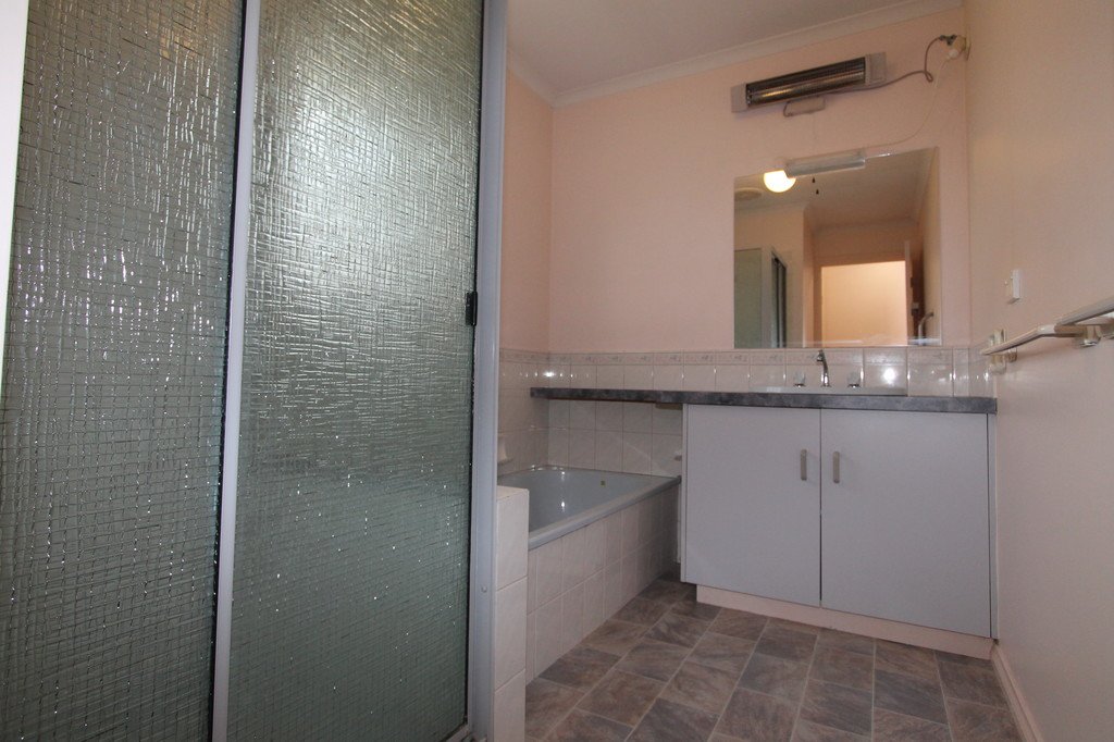 2/9 Winter Street NEWINGTON 7