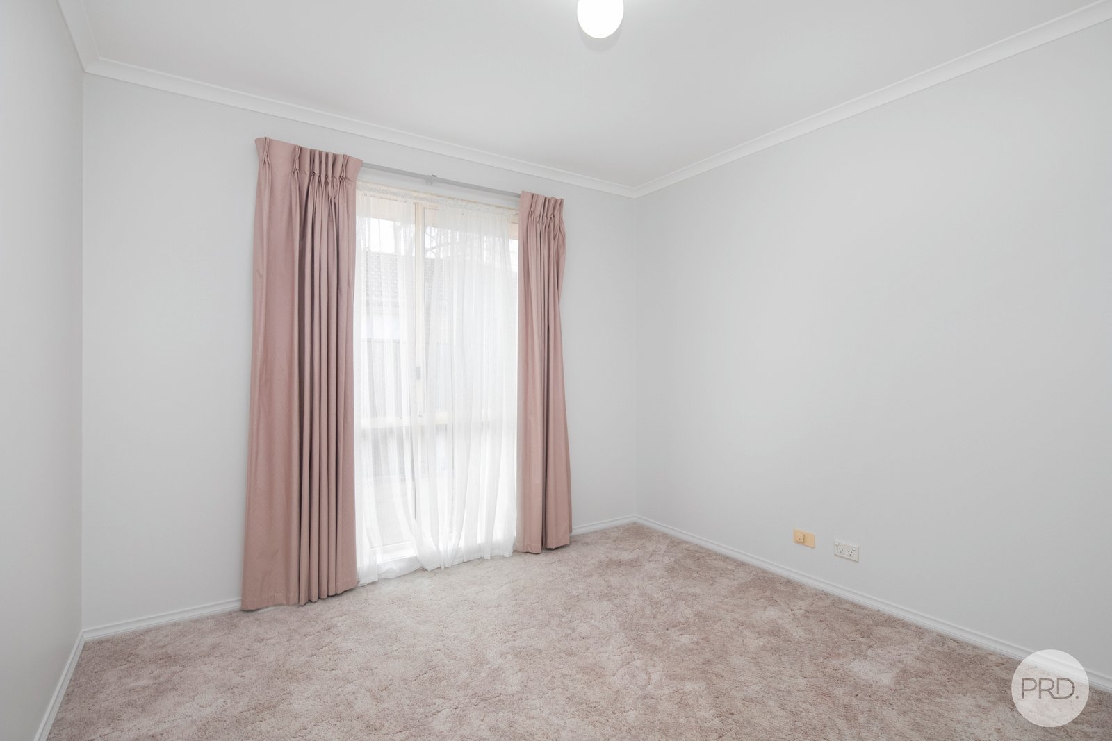 2/9 Winter Street REDAN 5