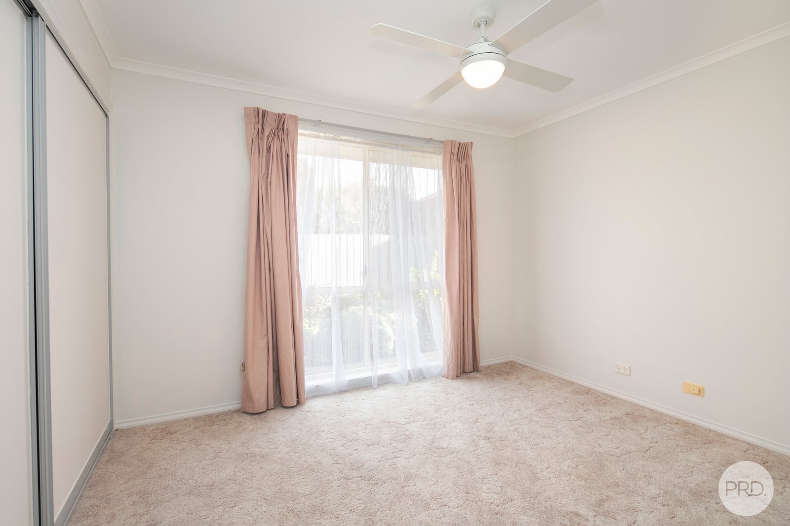 2/9 Winter Street REDAN 6