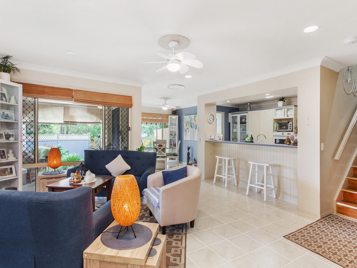 2/9 Wuruma Court Elanora 4