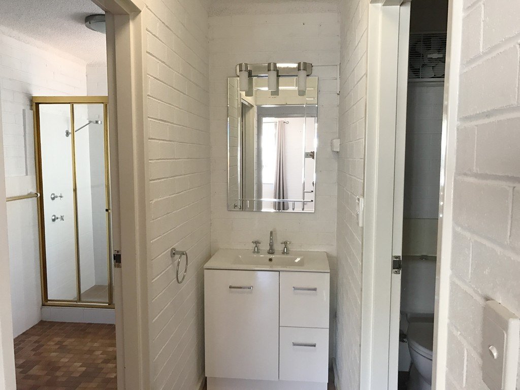 2/9 Yacaaba St  NELSON BAY 12