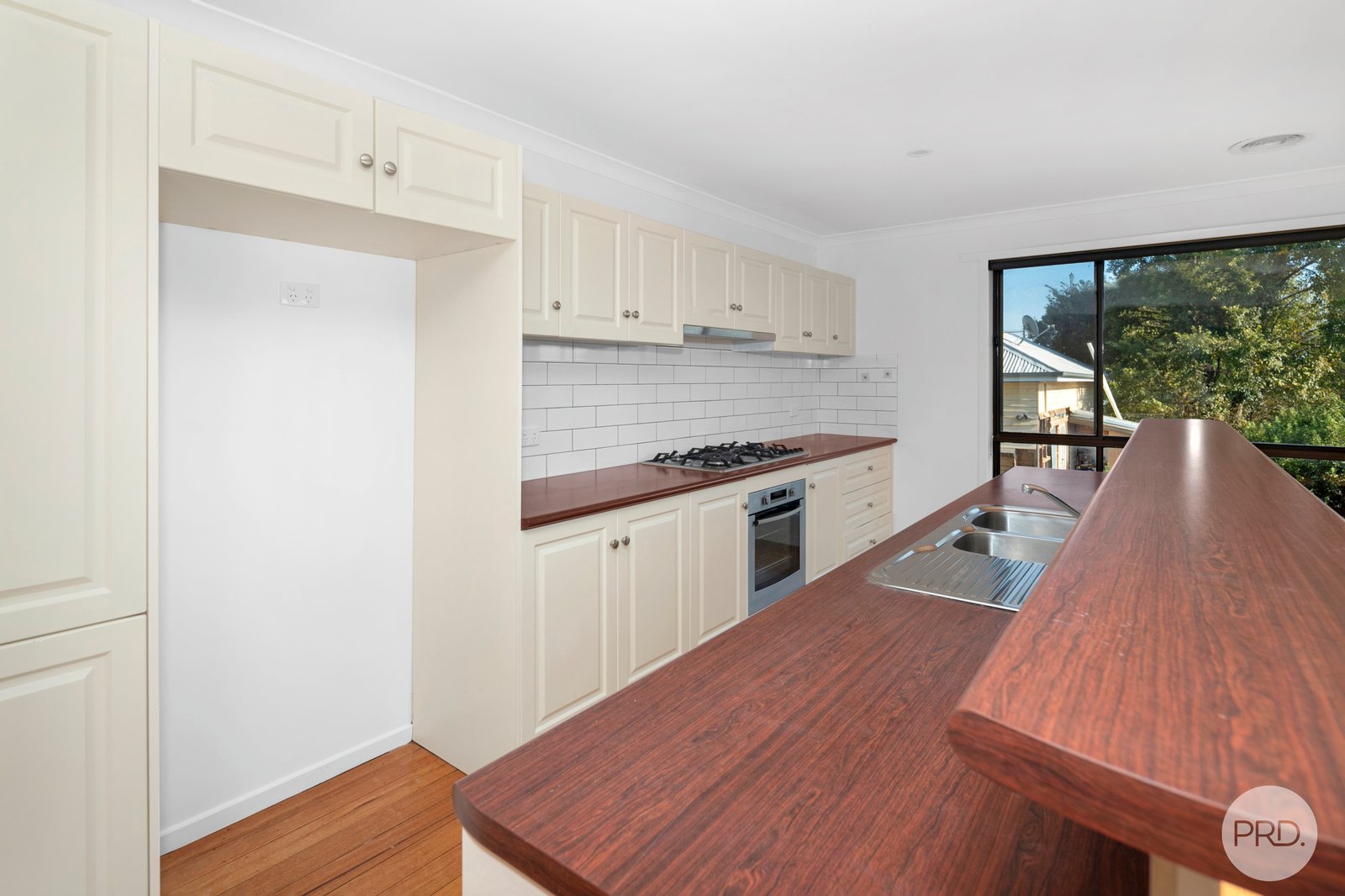 29 Young Street GOLDEN POINT 4