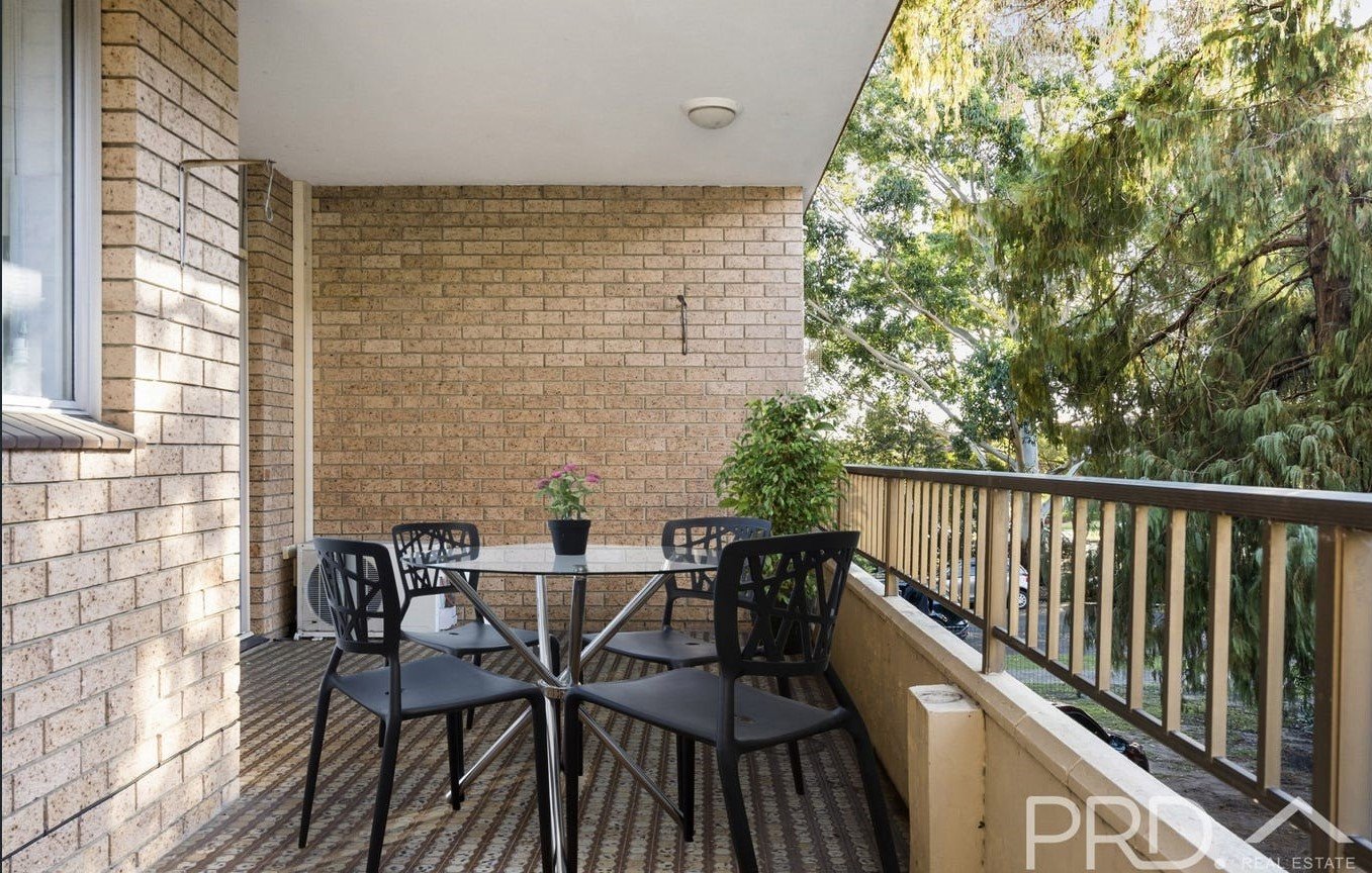 2/90-92 Chuter Avenue RAMSGATE BEACH 4