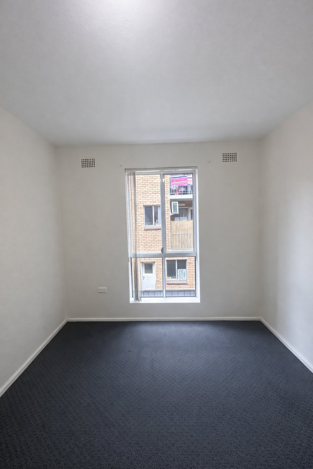 2/90 Bigge Street LIVERPOOL 5