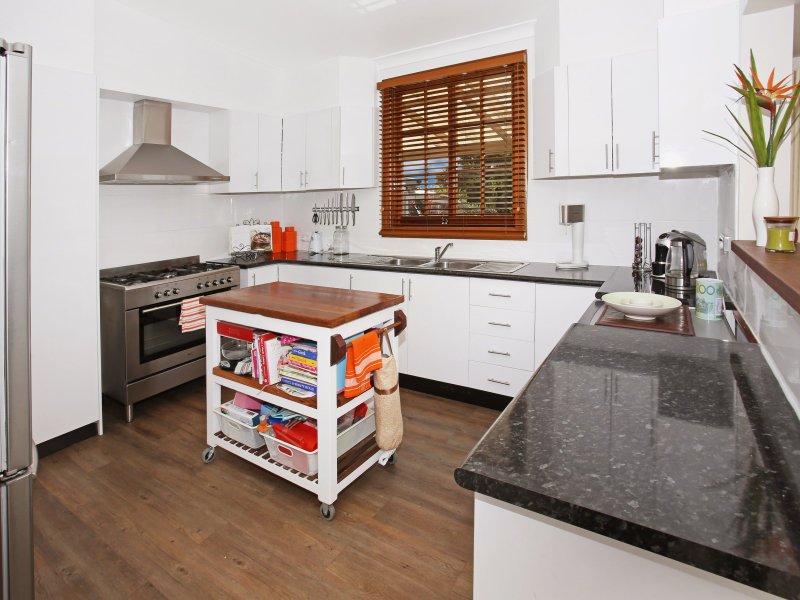 290 King Georges Road ROSELANDS 2