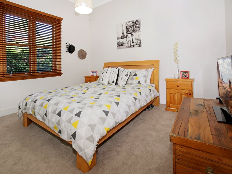 290 King Georges Road ROSELANDS 5