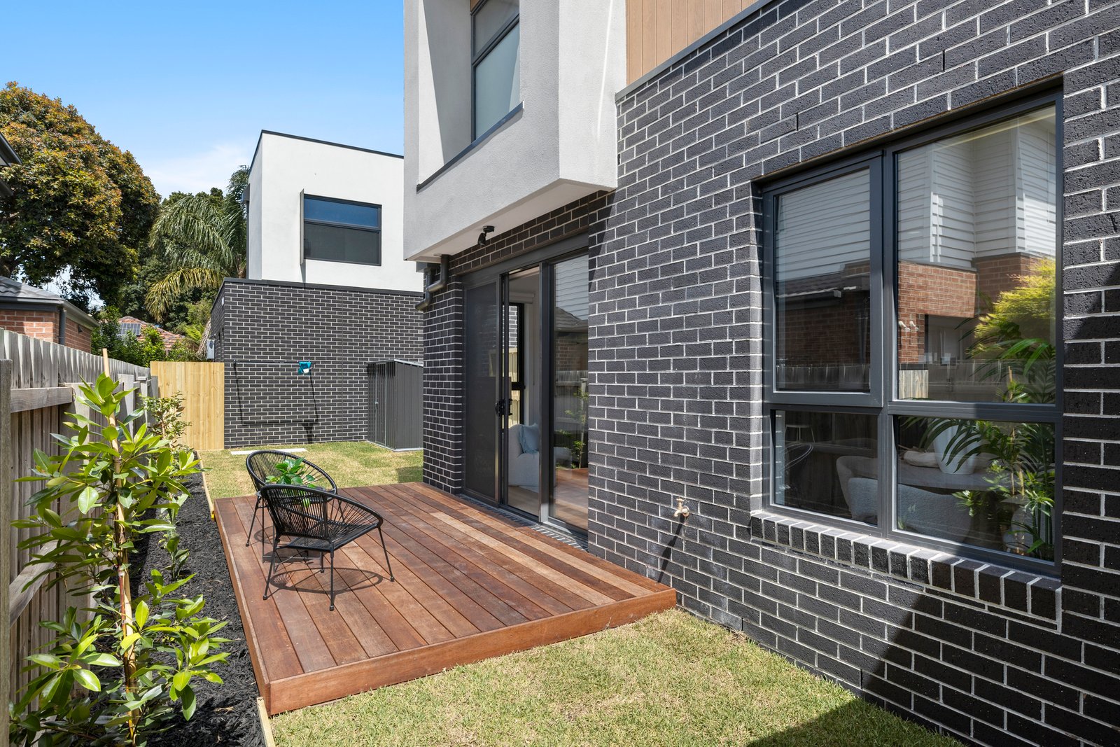 Gallery: 2/90 Lower Dandenong Road