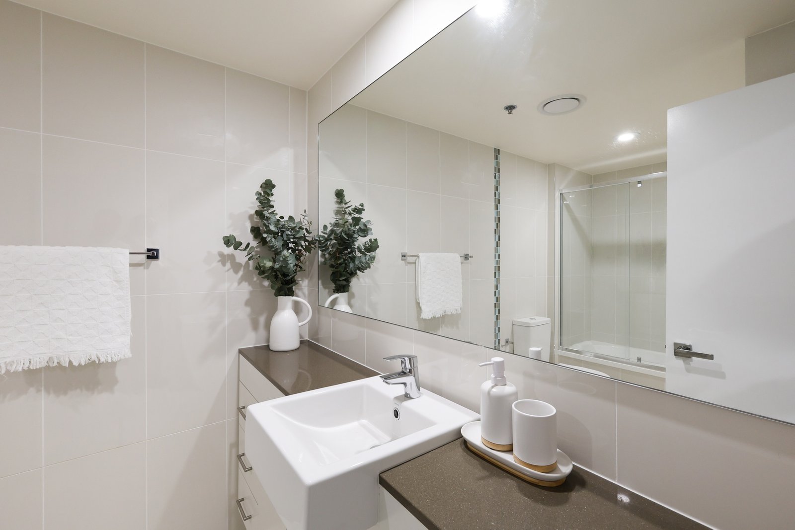 2903/34 Scarborough Street SOUTHPORT 8