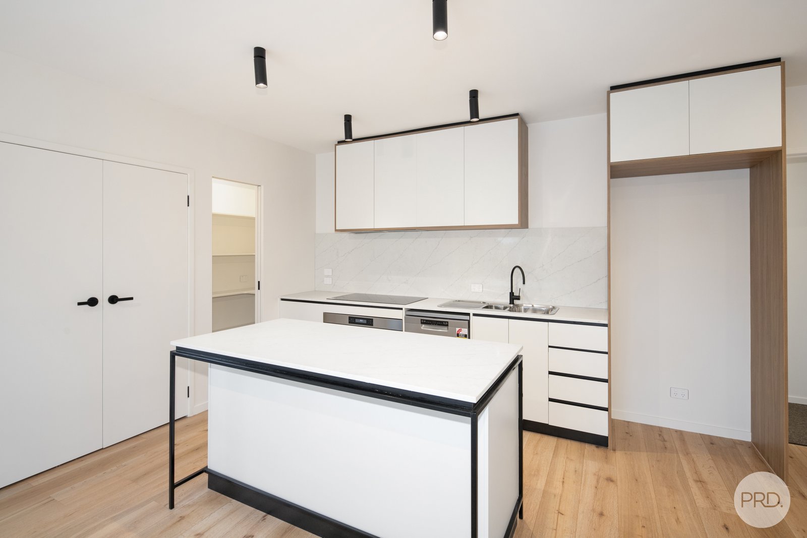 2/906 Lydiard Street North BALLARAT NORTH 9