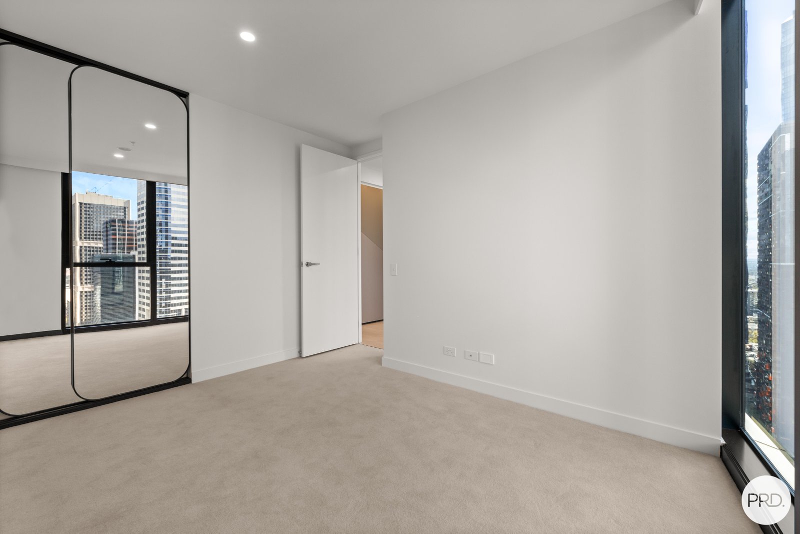 2909/138 Spencer Street MELBOURNE 4