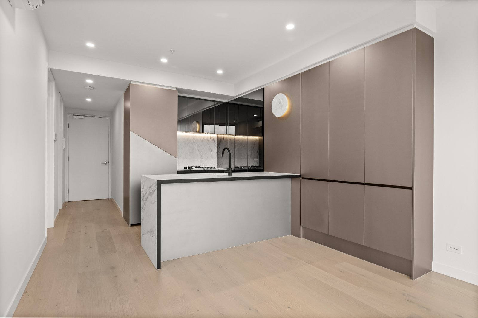 2909/138 Spencer Street MELBOURNE 1