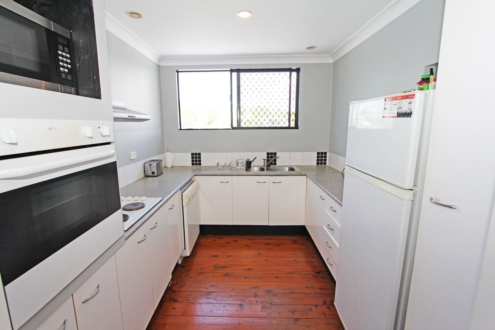 290A Cotlew Street West ASHMORE 6
