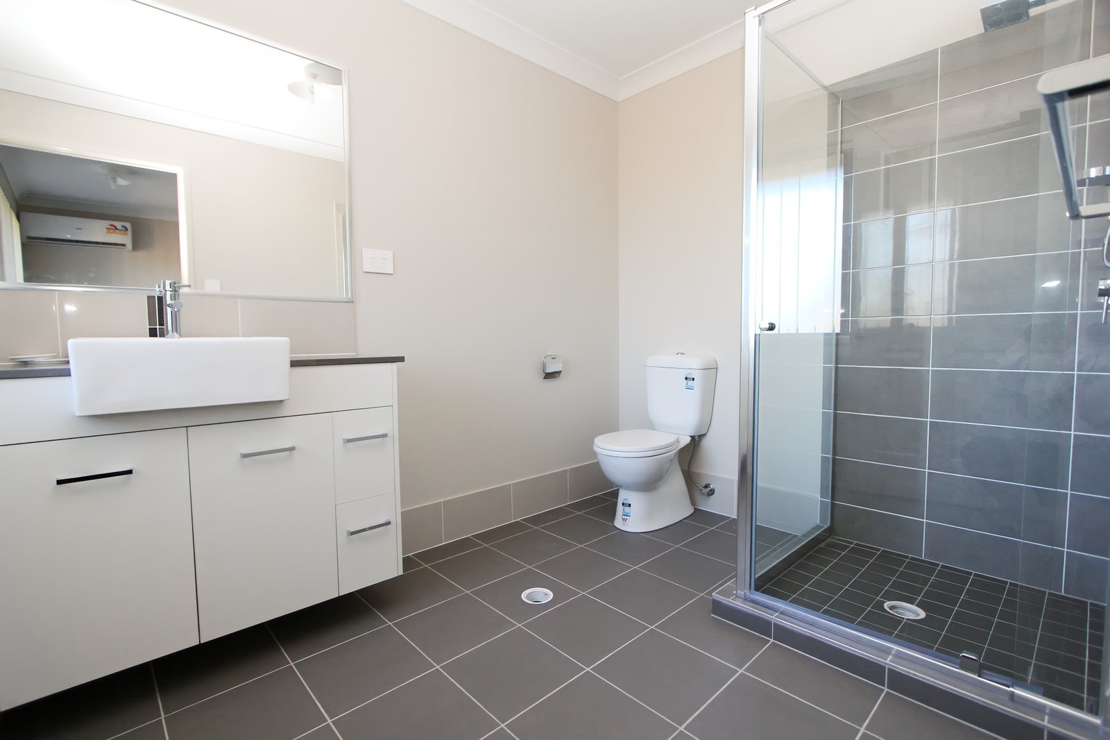 290B Cotlew Street West  ASHMORE 4