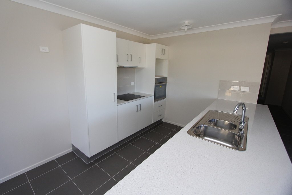 290B Cotlew Street West  ASHMORE 2