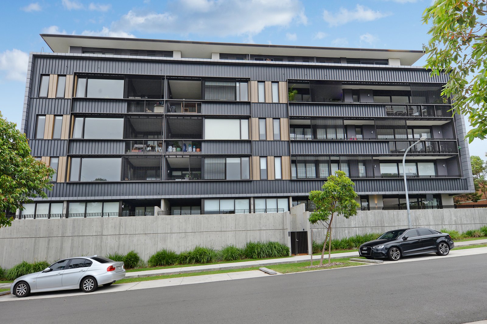 29/1 Cawood Avenue LITTLE BAY 13