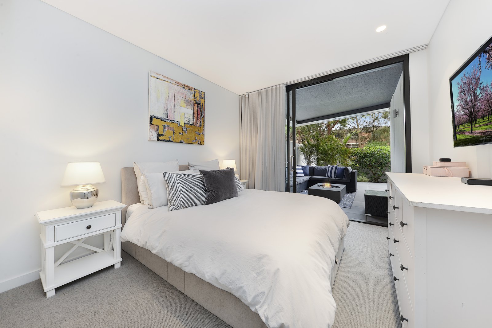 29/1 Cawood Avenue LITTLE BAY 4