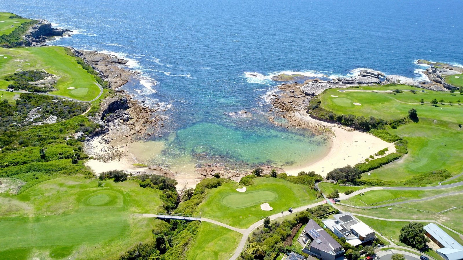 29/1 Cawood Avenue LITTLE BAY 16