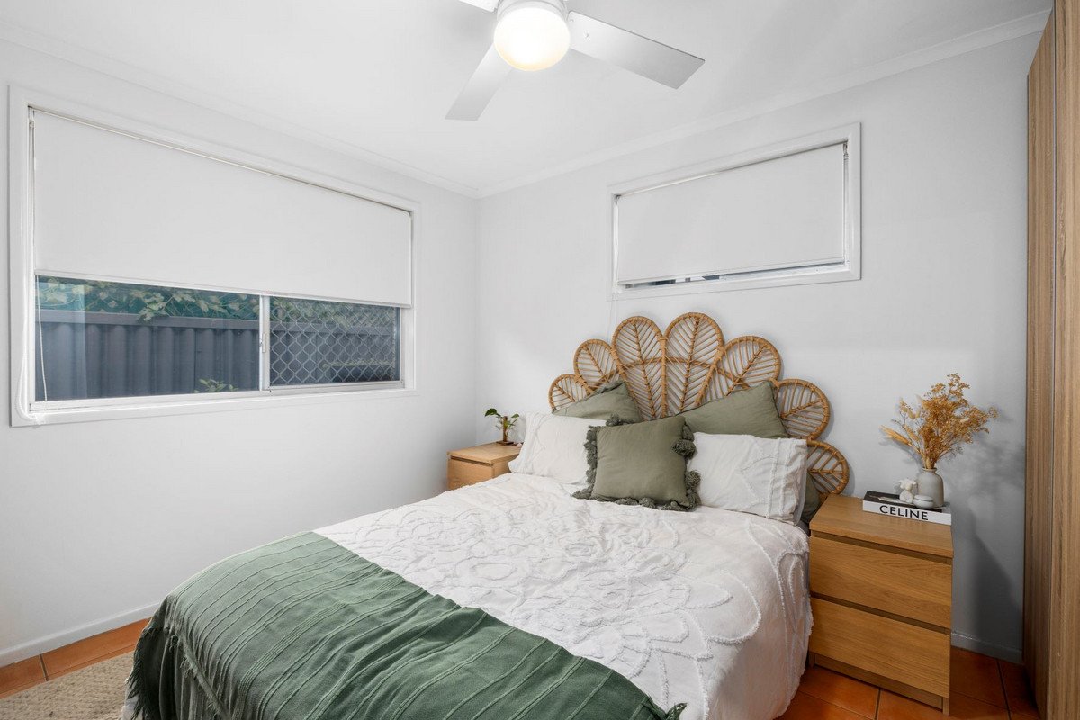 2/91 Nobby Parade Miami 4