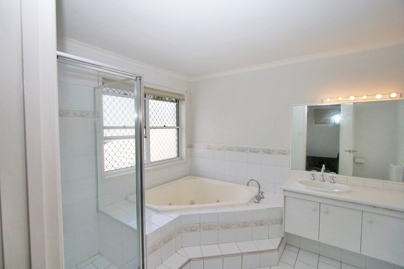 291 Rio Vista Boulevard MERMAID WATERS 16