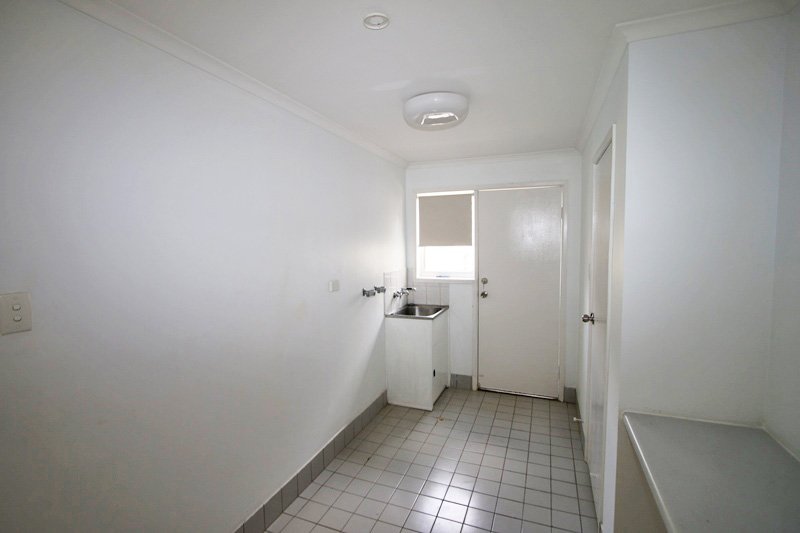 291 Rio Vista Boulevard MERMAID WATERS 24