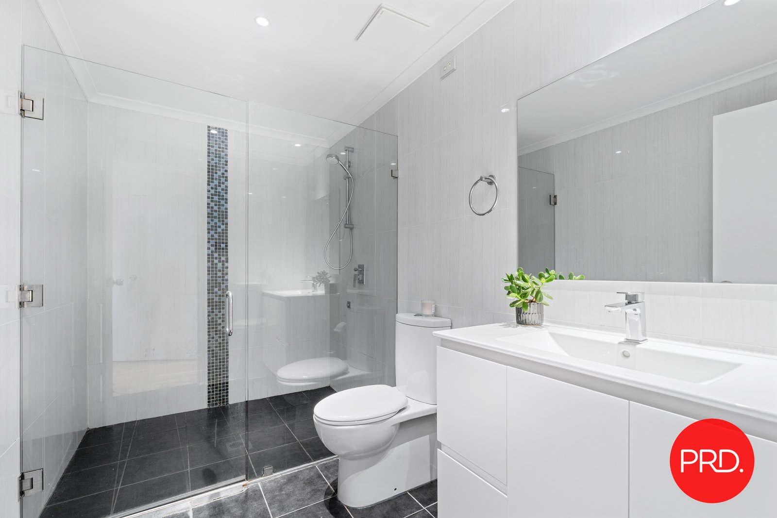 29/10 Belgrave Street KOGARAH 10
