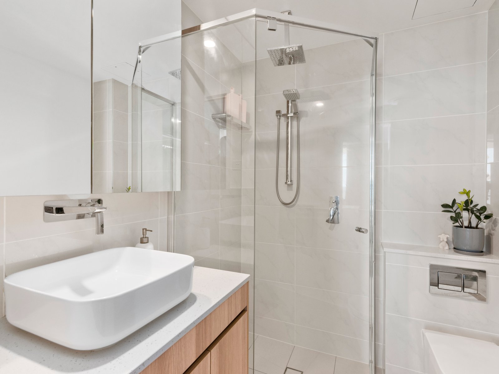 29/1263 Gold Coast Highway PALM BEACH 9