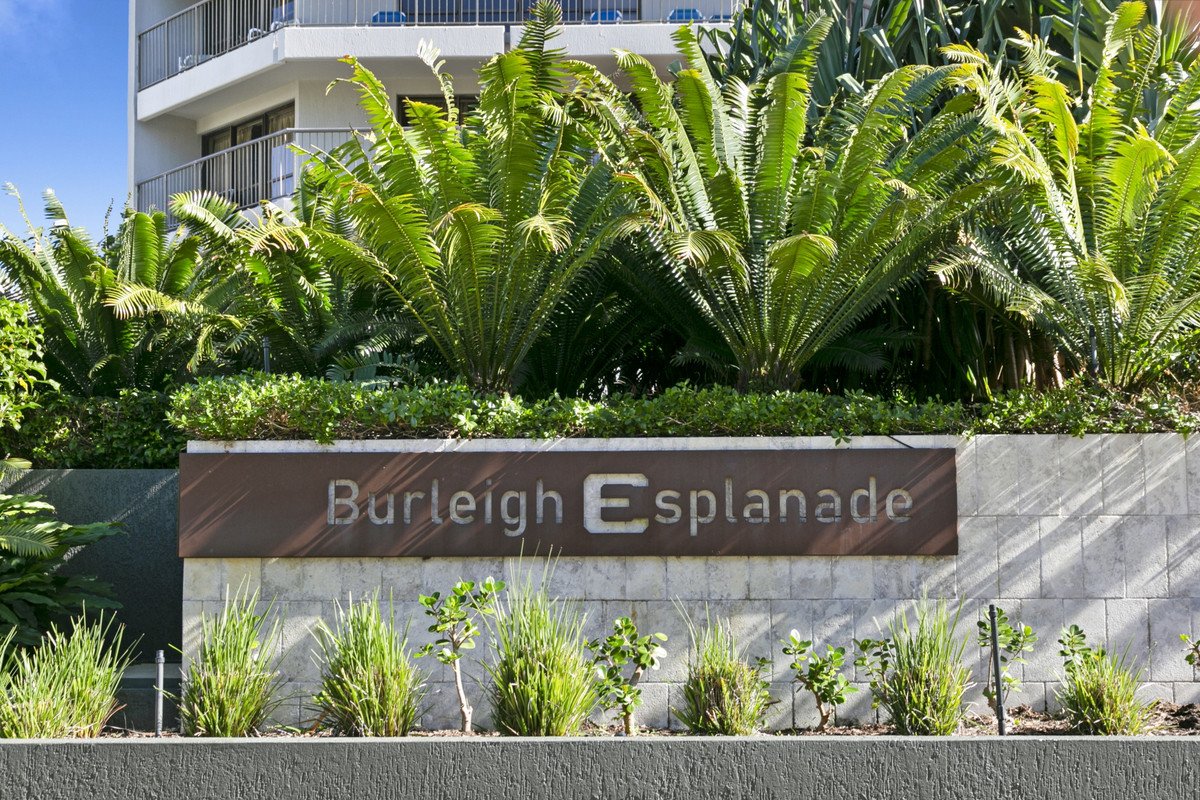 29/146 The Esplanade Burleigh Heads 3